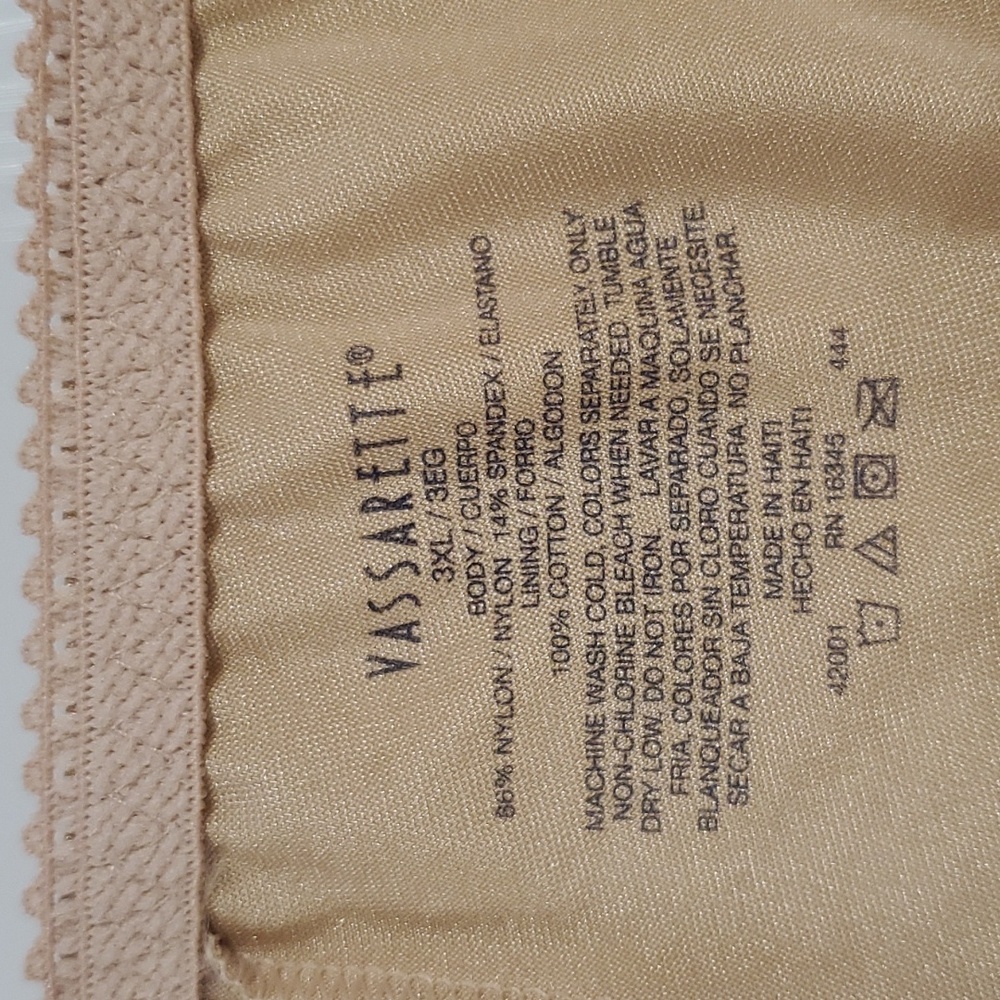 Vassarette Boyshort NWOT - Picture 3 of 5